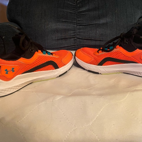 HOVA - Picture 4 of 6